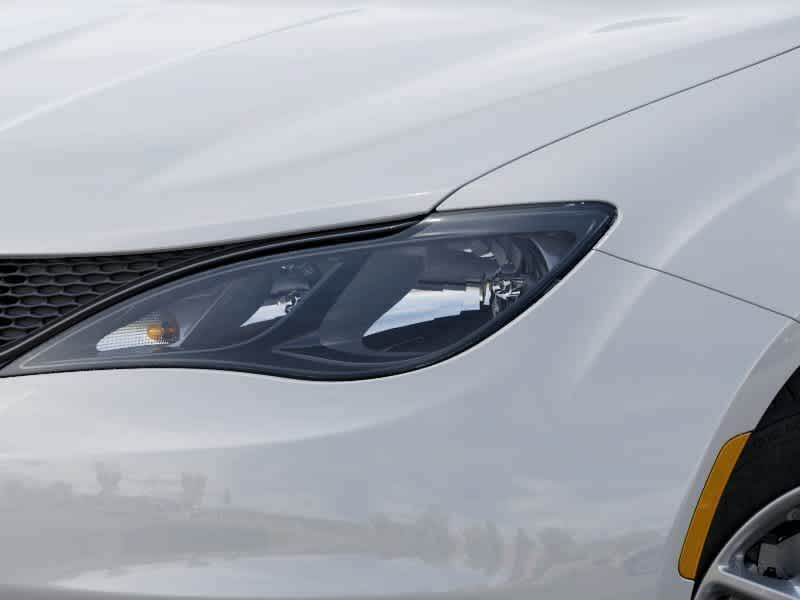 Thumbnail: 2026 Chrysler Voyager - 9