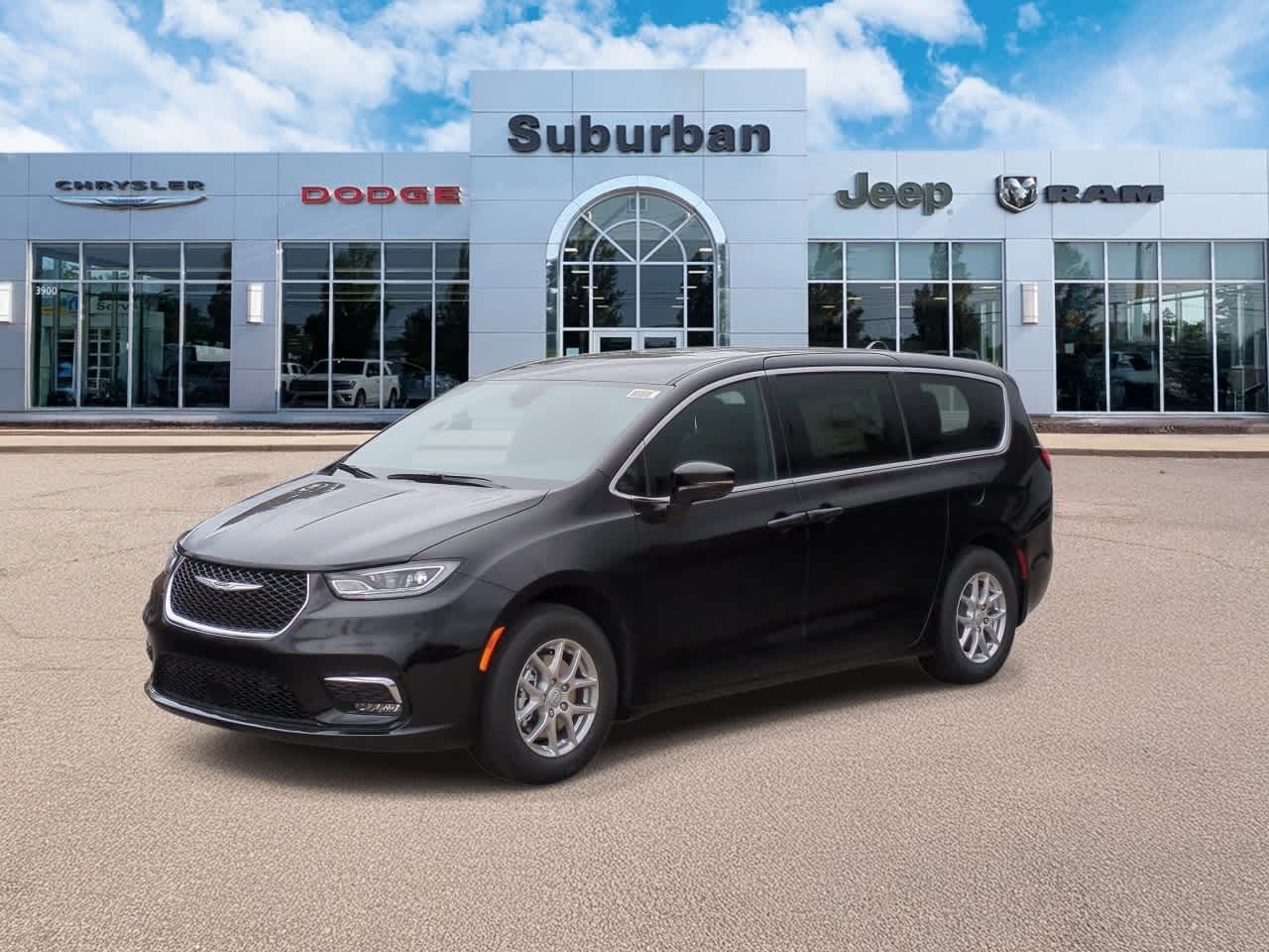 Thumbnail: 2026 Chrysler Pacifica - 4