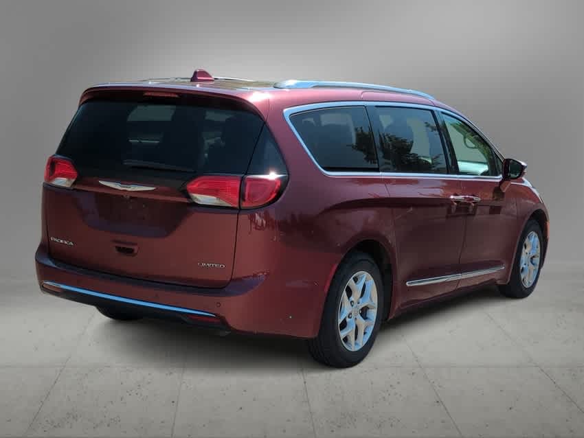Thumbnail: 2020 Chrysler Pacifica - 8