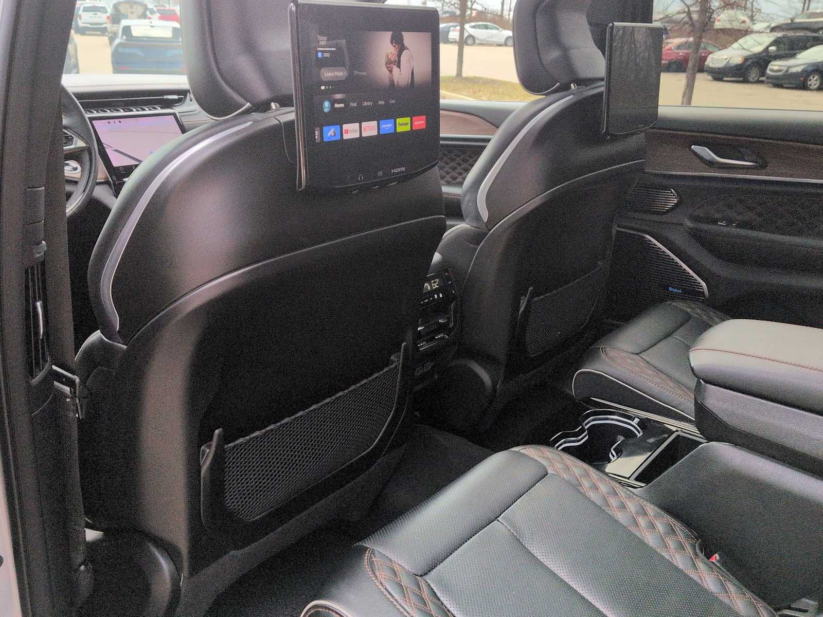 Thumbnail: 2024 Jeep Grand Cherokee L - 18