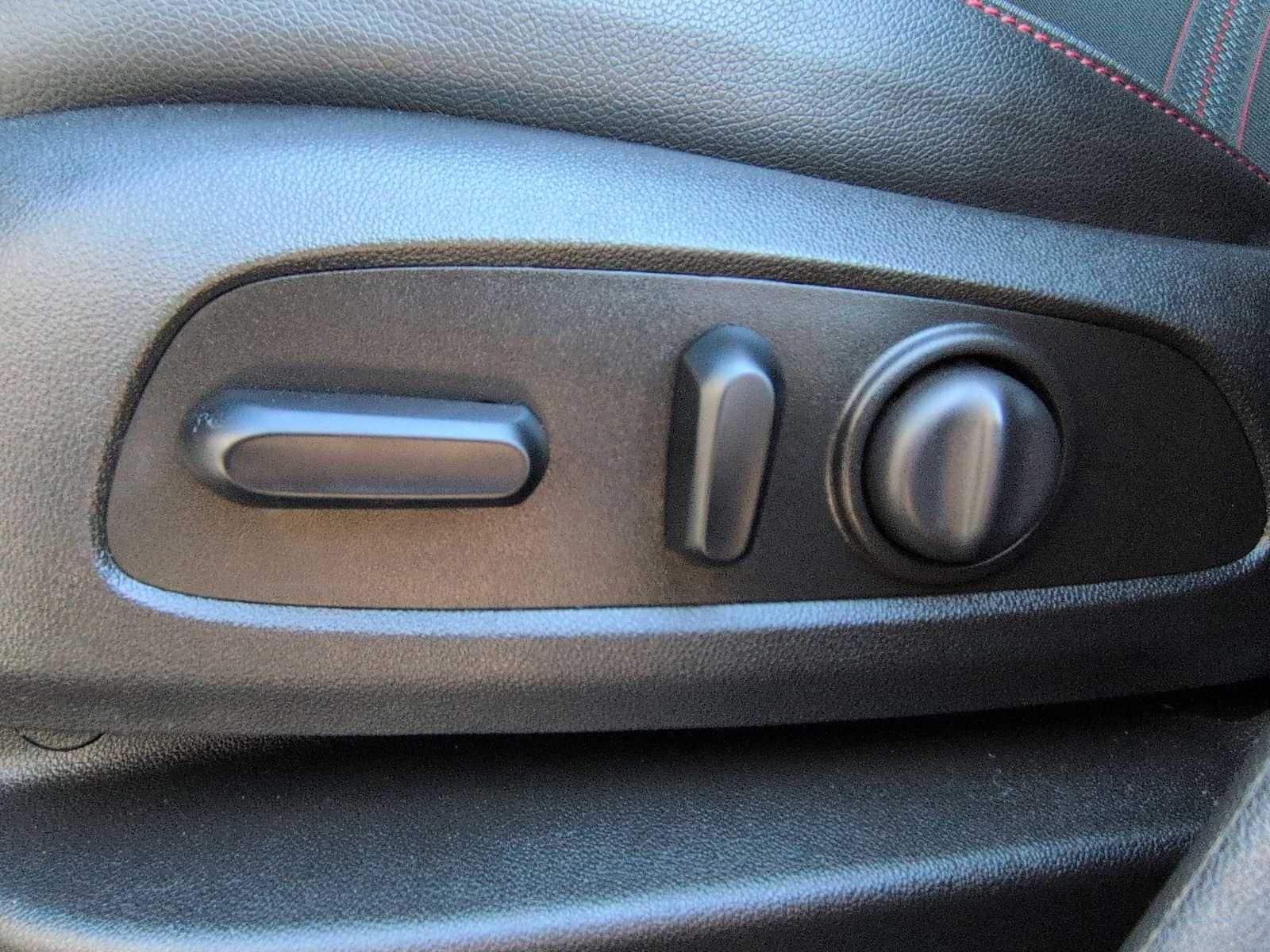 Thumbnail: 2024 Chevrolet Equinox - 18