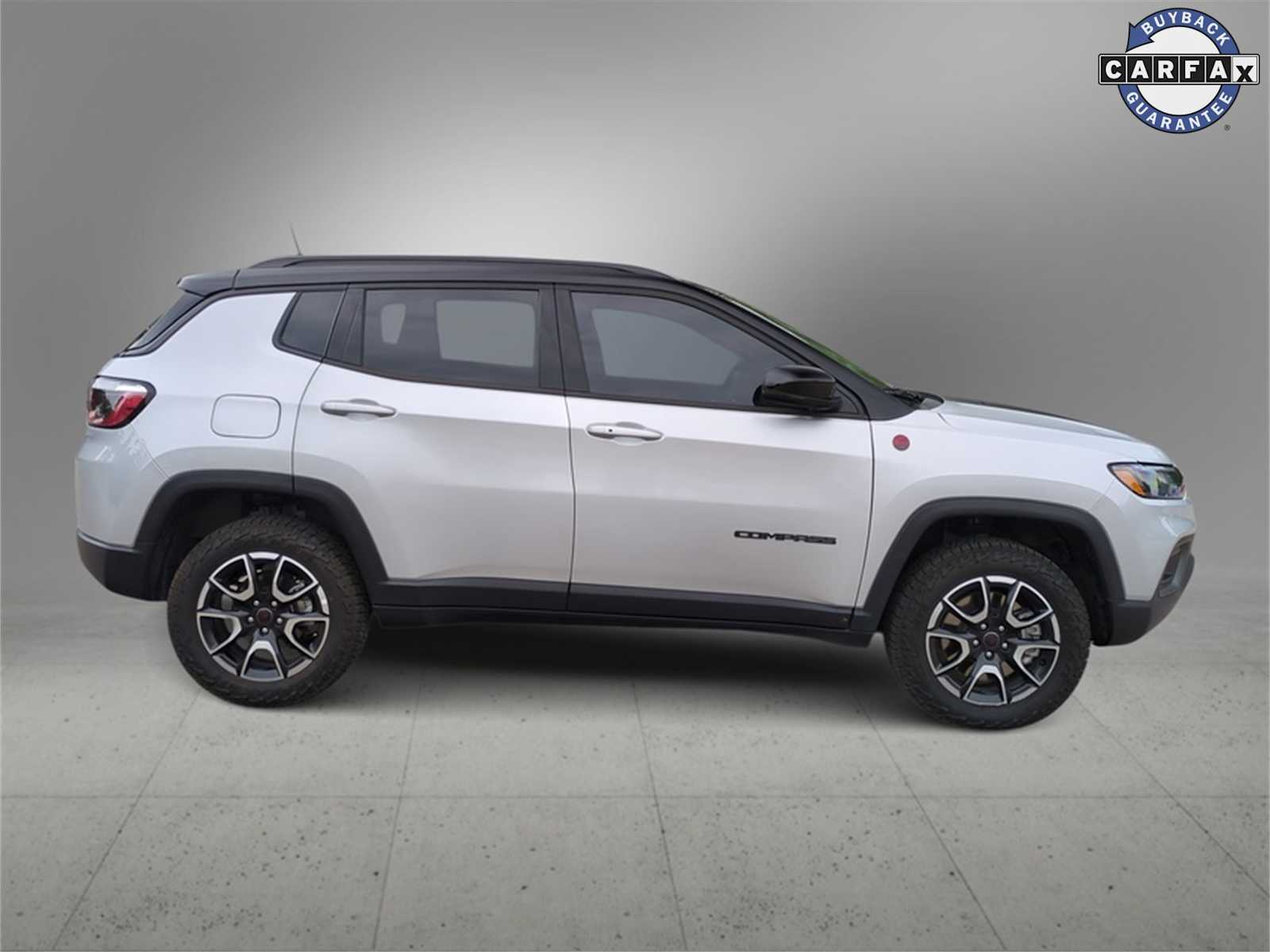 2025 Jeep Compass Trailhawk 9