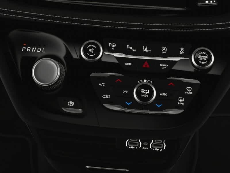 2025 Chrysler Pacifica Select 24