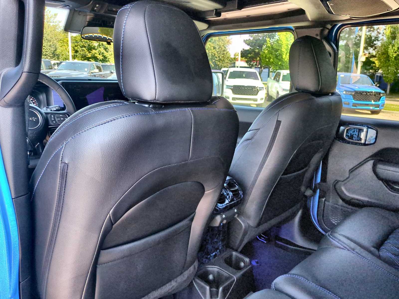 Thumbnail: 2025 Jeep Wrangler - 18