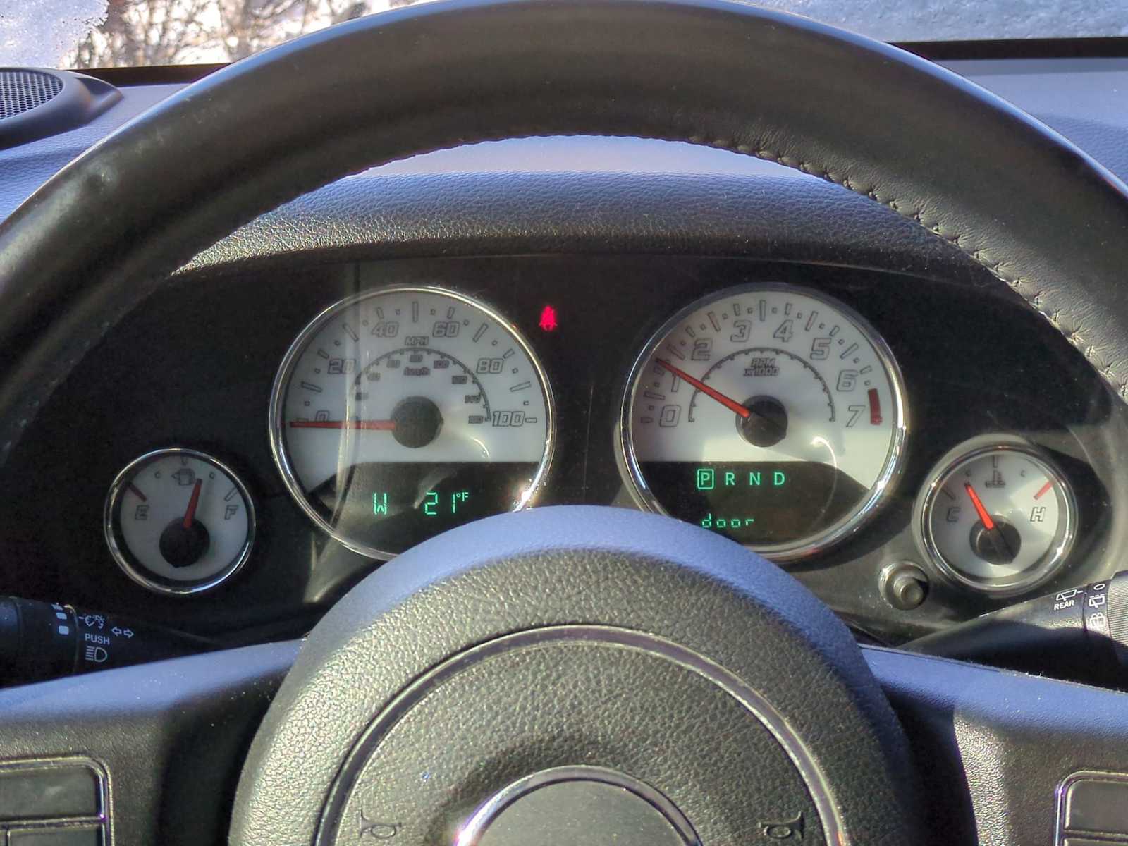 Thumbnail: 2015 Jeep Wrangler - 32