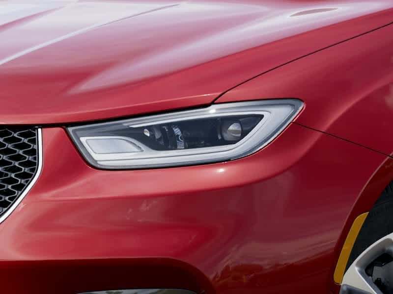 Thumbnail: 2026 Chrysler Pacifica - 10