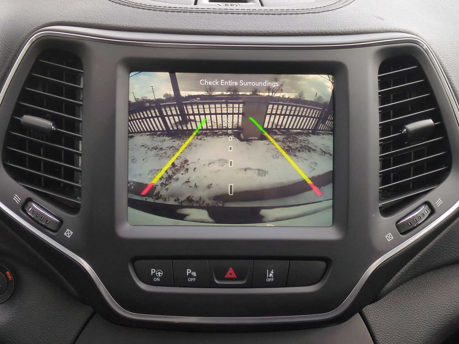 Thumbnail: 2023 Jeep Cherokee - 31