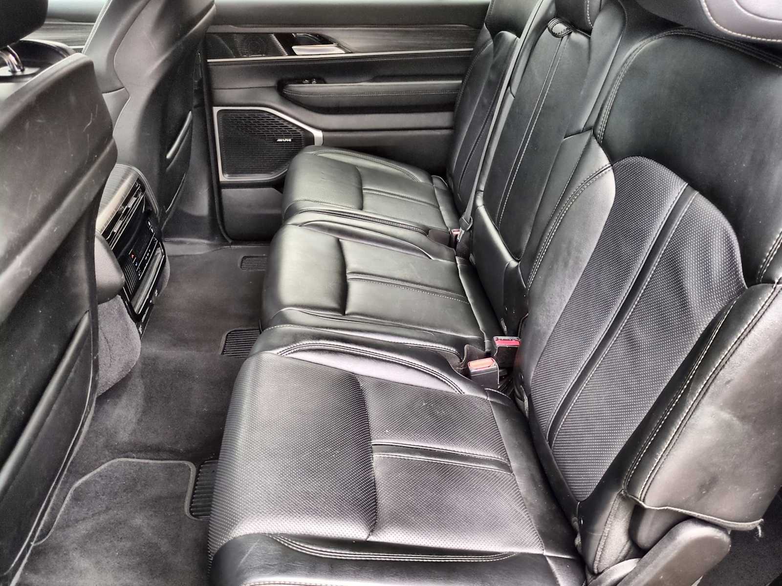 Thumbnail: 2024 Jeep Wagoneer - 19