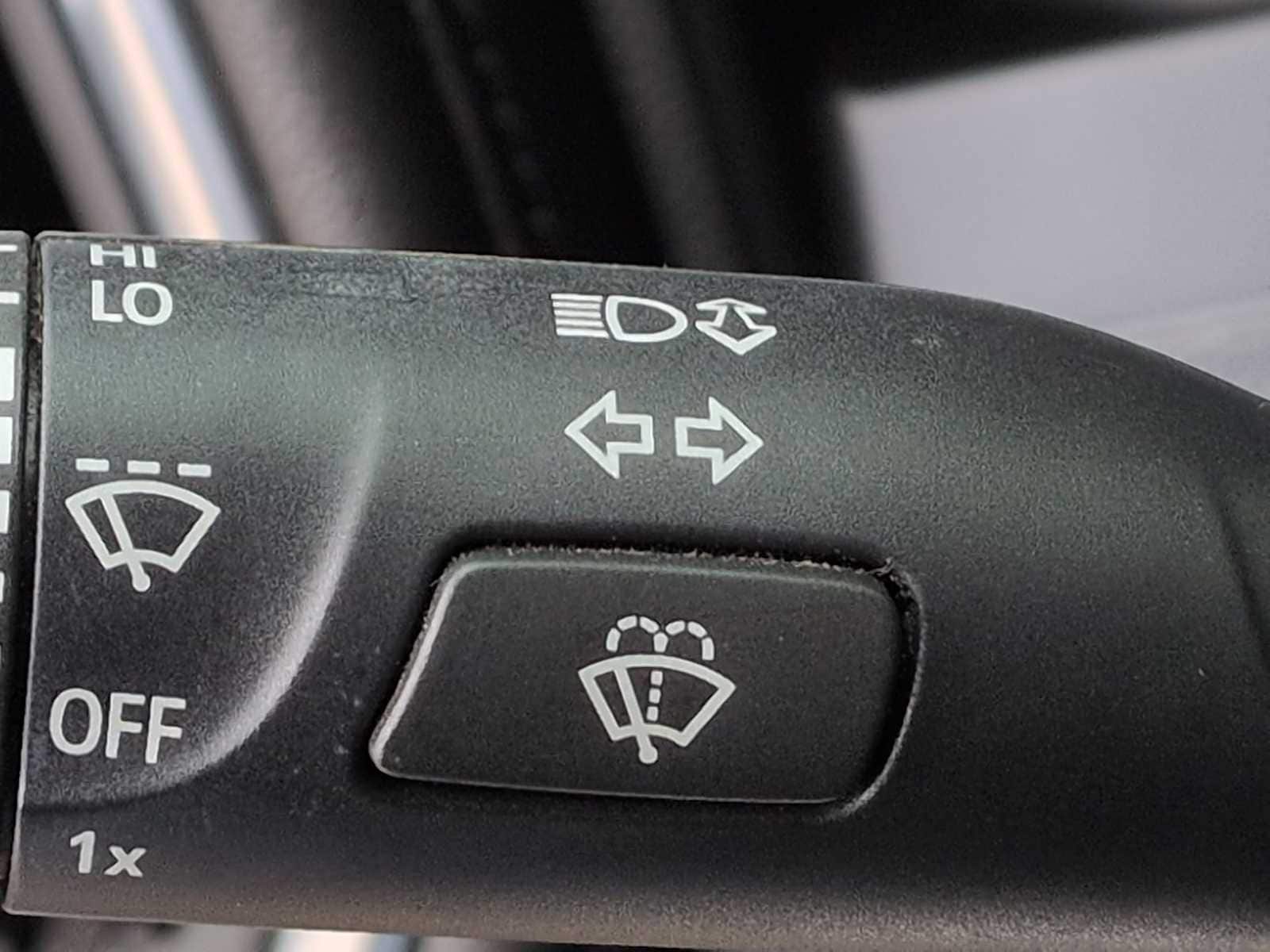 Thumbnail: 2020 Chevrolet Silverado 1500 - 25