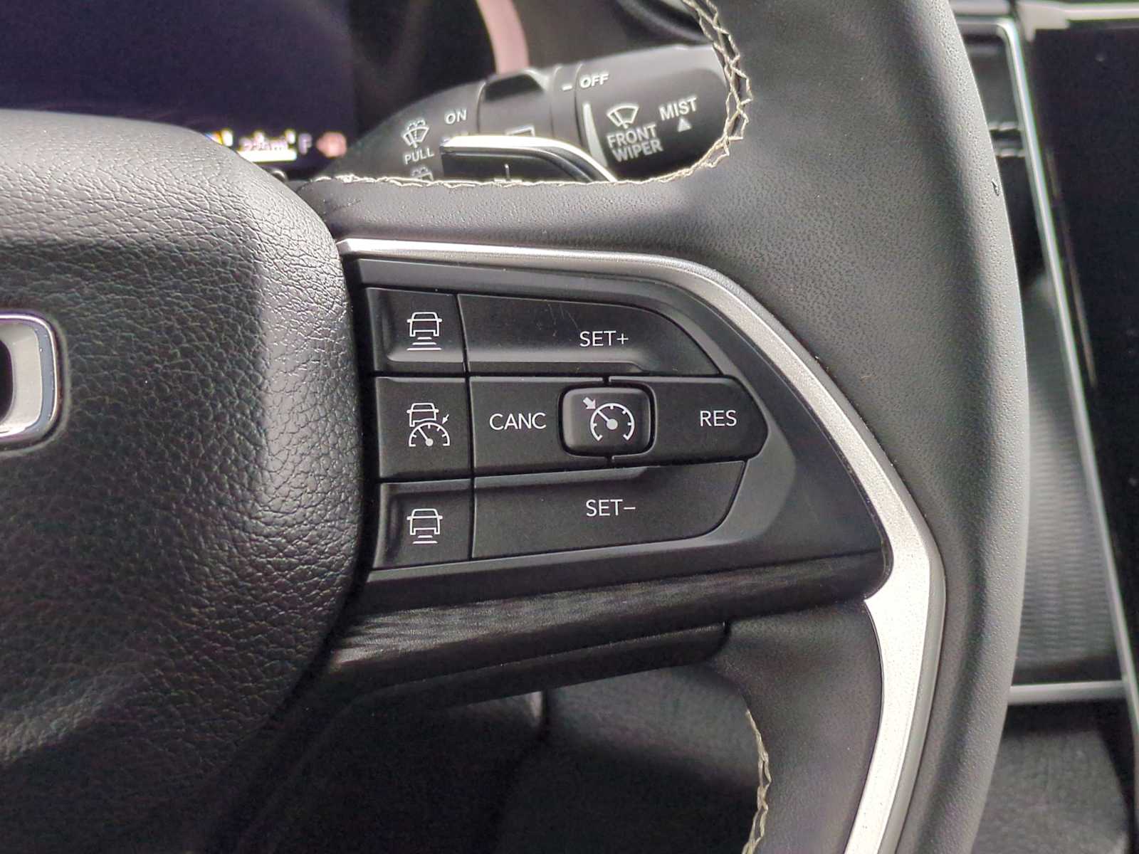 Thumbnail: 2024 Jeep Grand Cherokee - 24