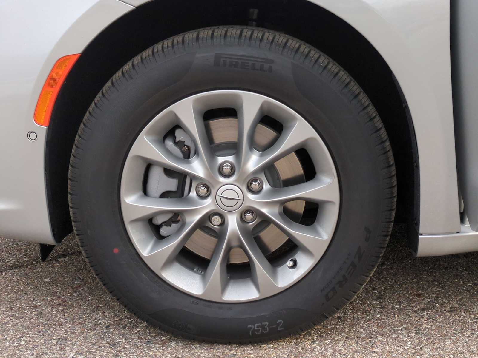 Thumbnail: 2026 Chrysler Pacifica - 14