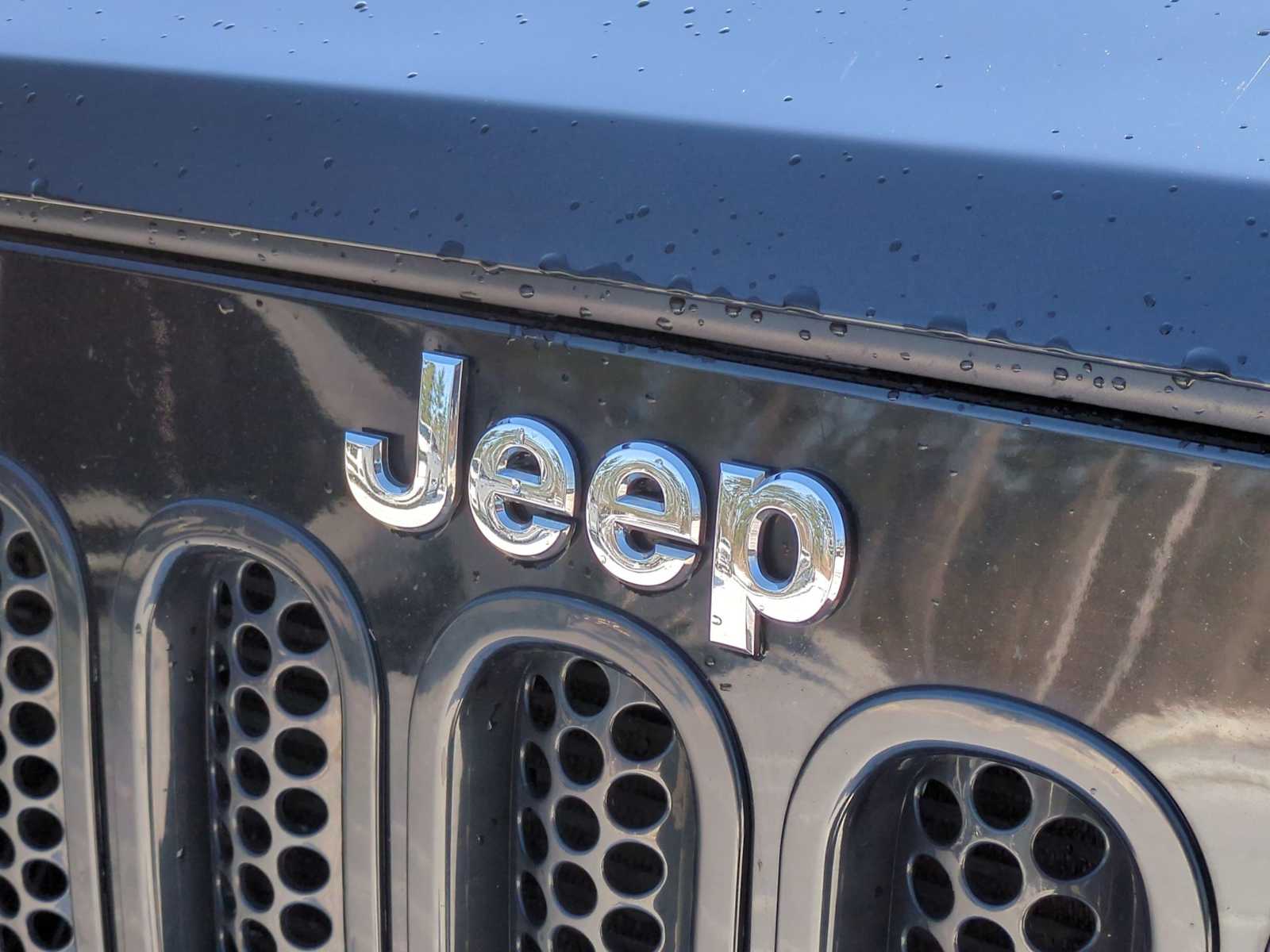 Thumbnail: 2015 Jeep Wrangler - 12