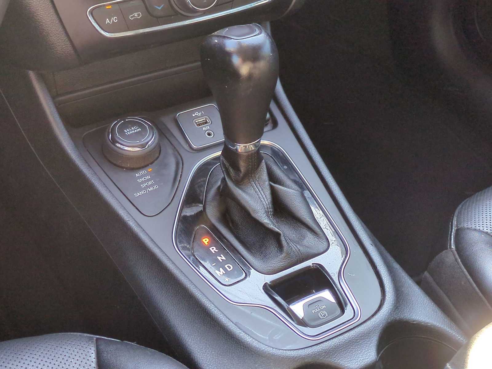 Thumbnail: 2022 Jeep Cherokee - 34