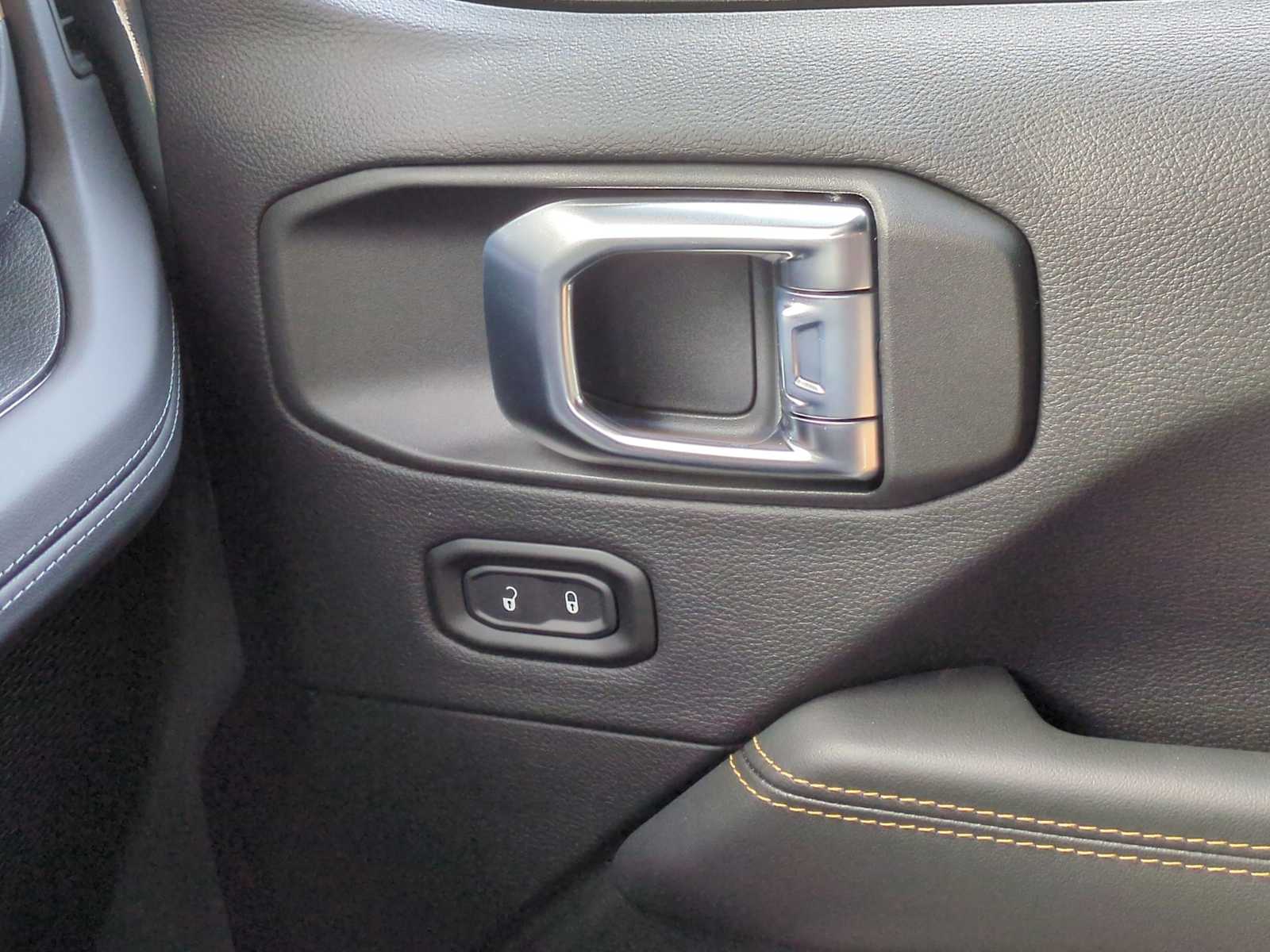 Thumbnail: 2026 Jeep Wrangler - 37