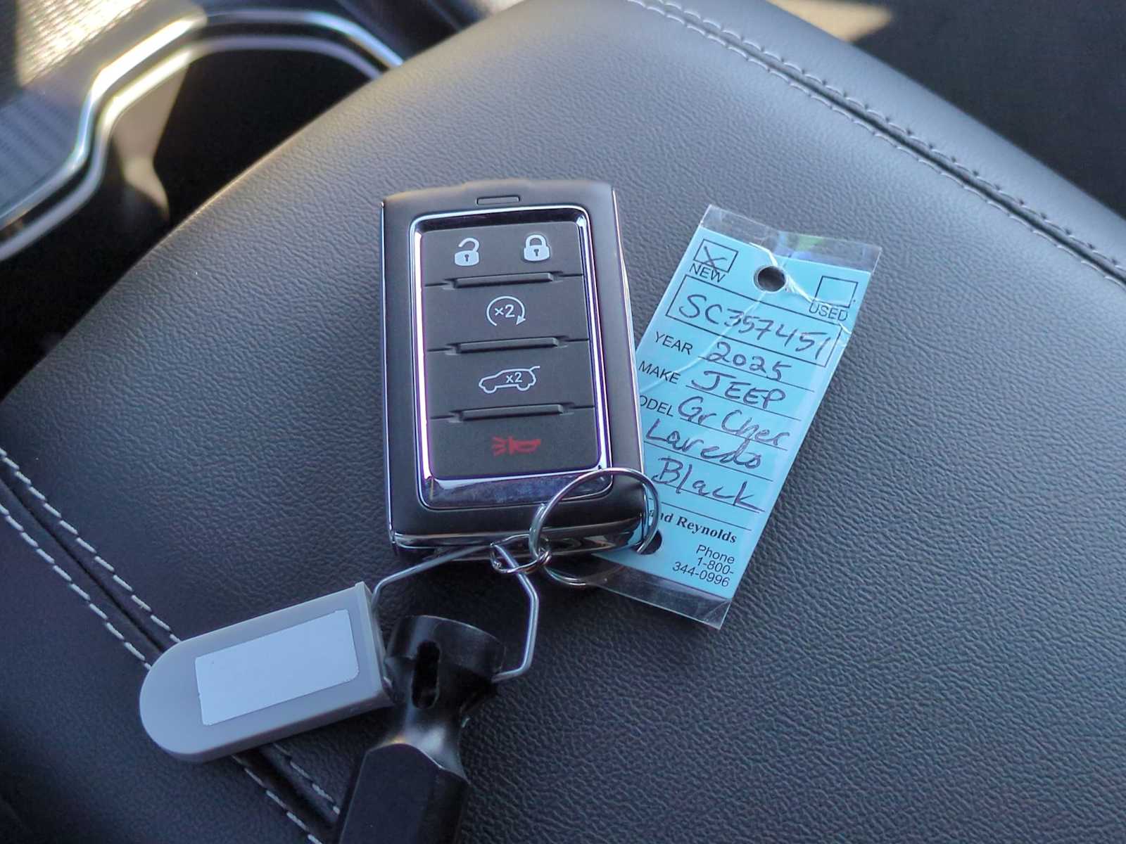 Thumbnail: 2025 Jeep Grand Cherokee - 33