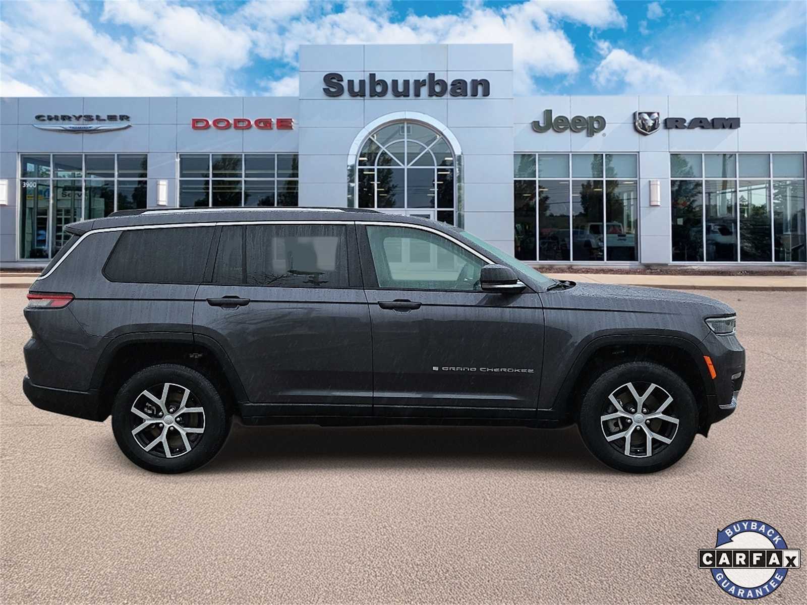 Thumbnail: 2024 Jeep Grand Cherokee L - 9