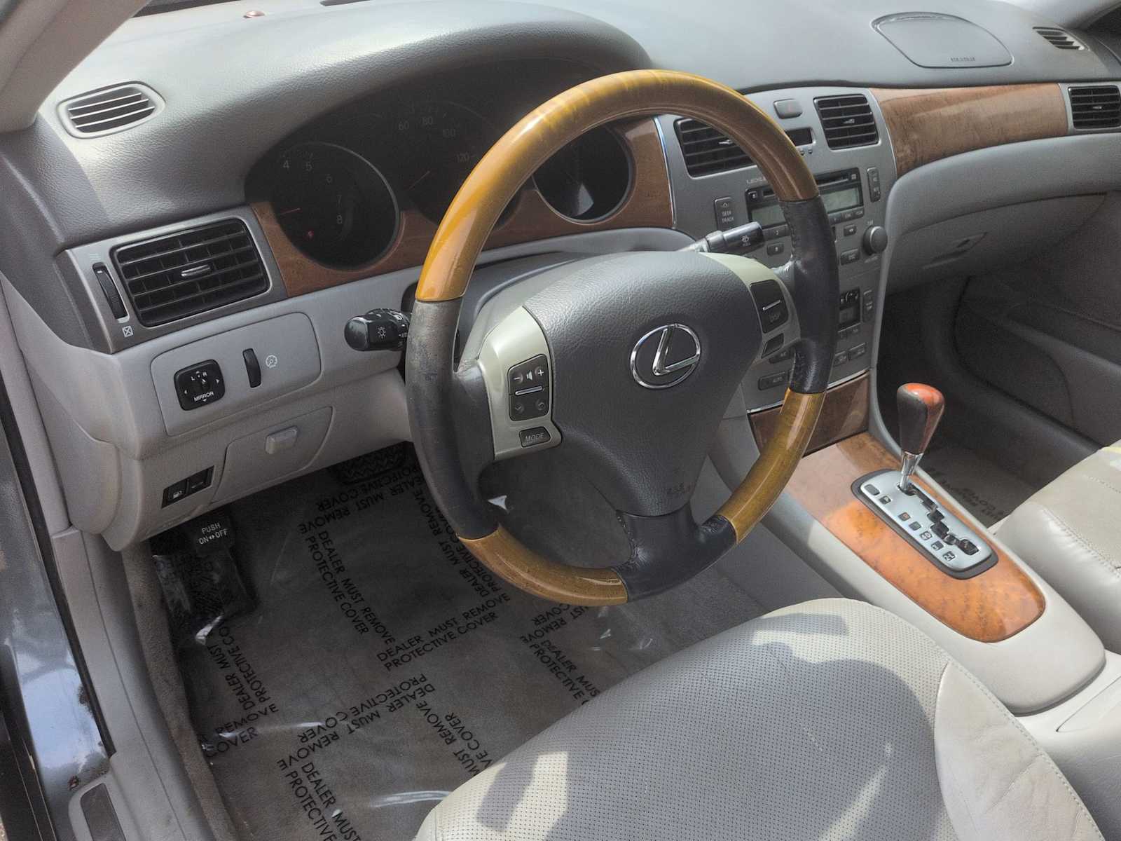 Thumbnail: 2005 Lexus ES - 10