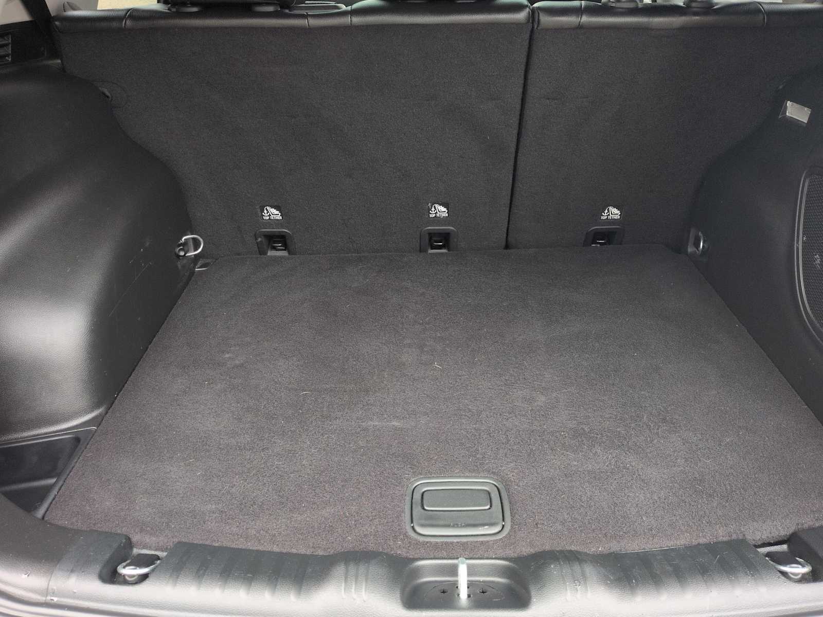 Thumbnail: 2022 Jeep Compass - 36