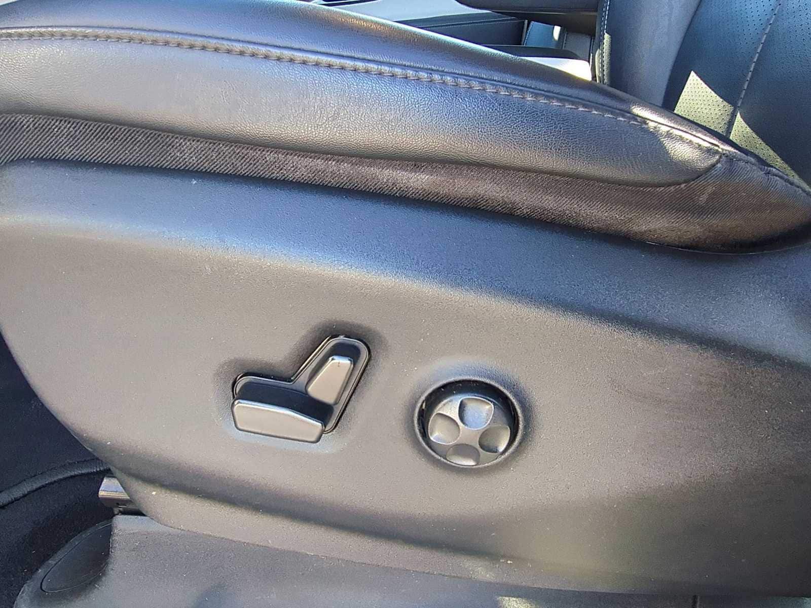 Thumbnail: 2024 Chrysler Pacifica - 18