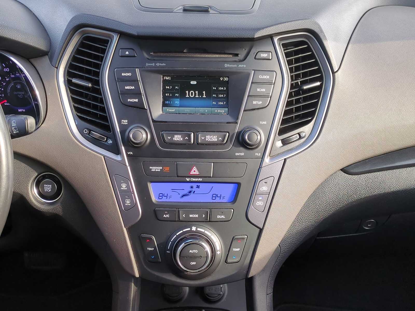 2013 Hyundai Santa Fe Sport 2.0T 28