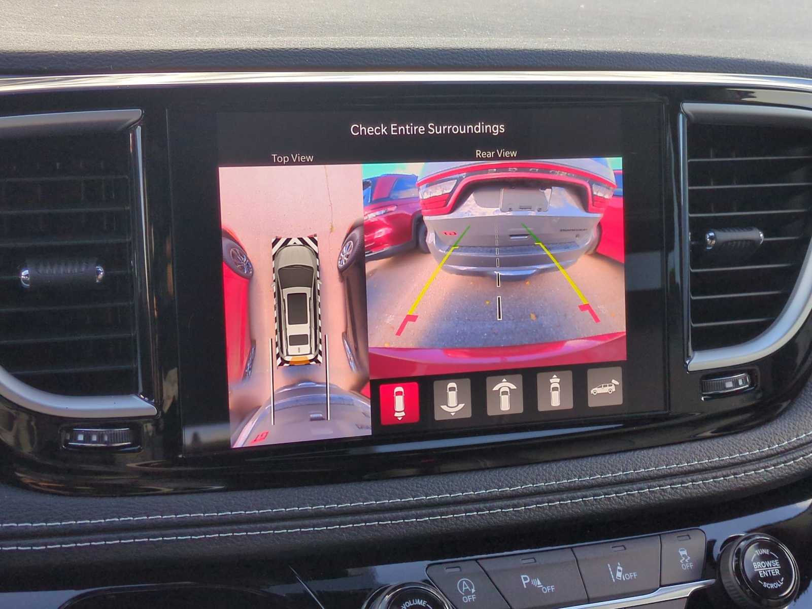 Thumbnail: 2026 Chrysler Pacifica - 28