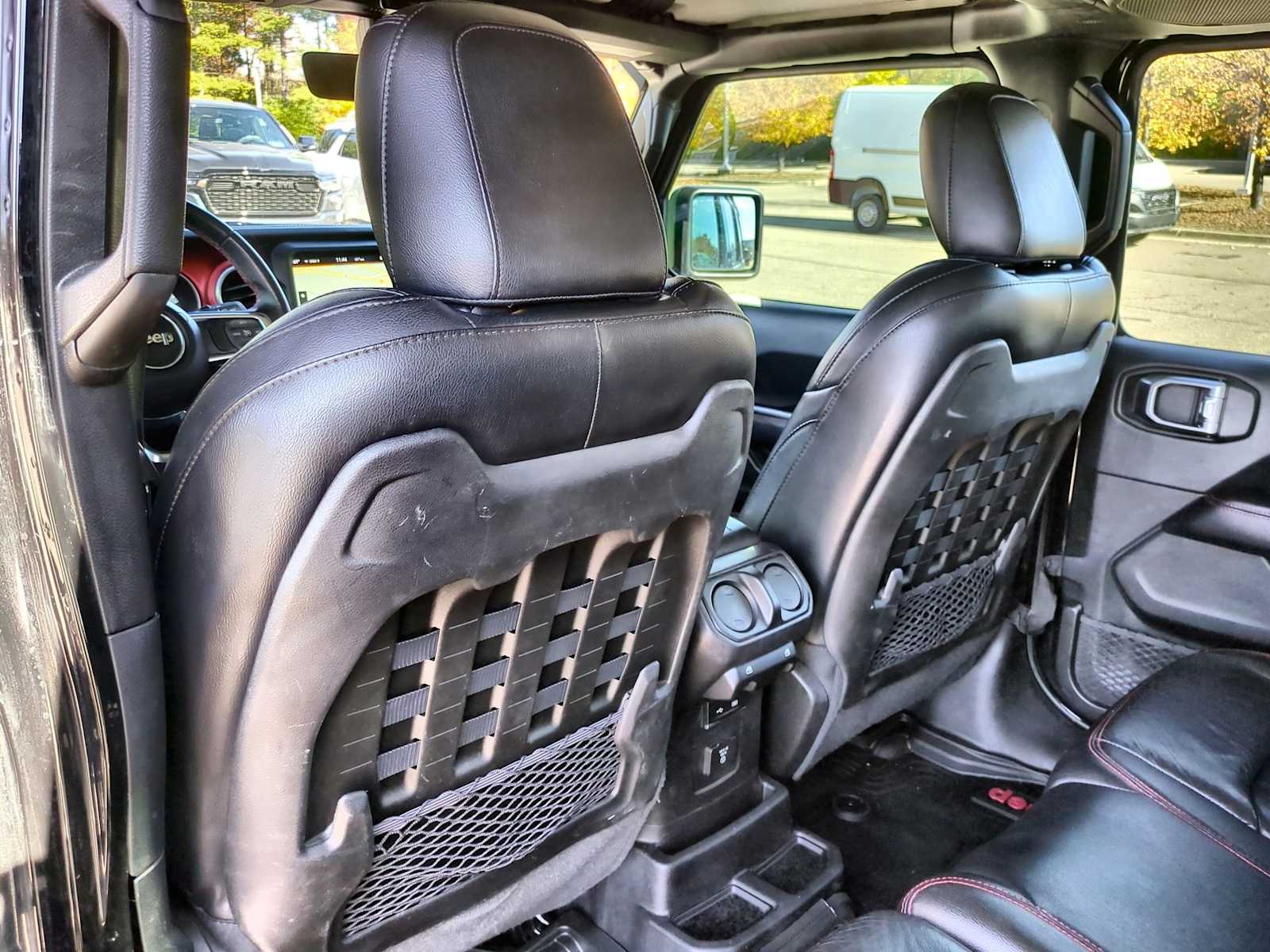 Thumbnail: 2018 Jeep Wrangler - 18