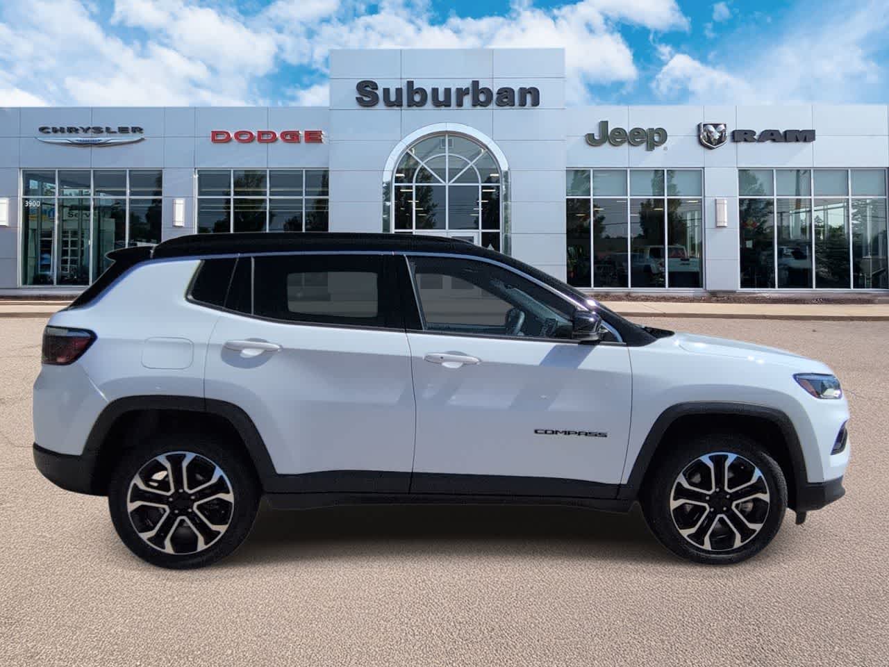 Thumbnail: 2023 Jeep Compass - 9