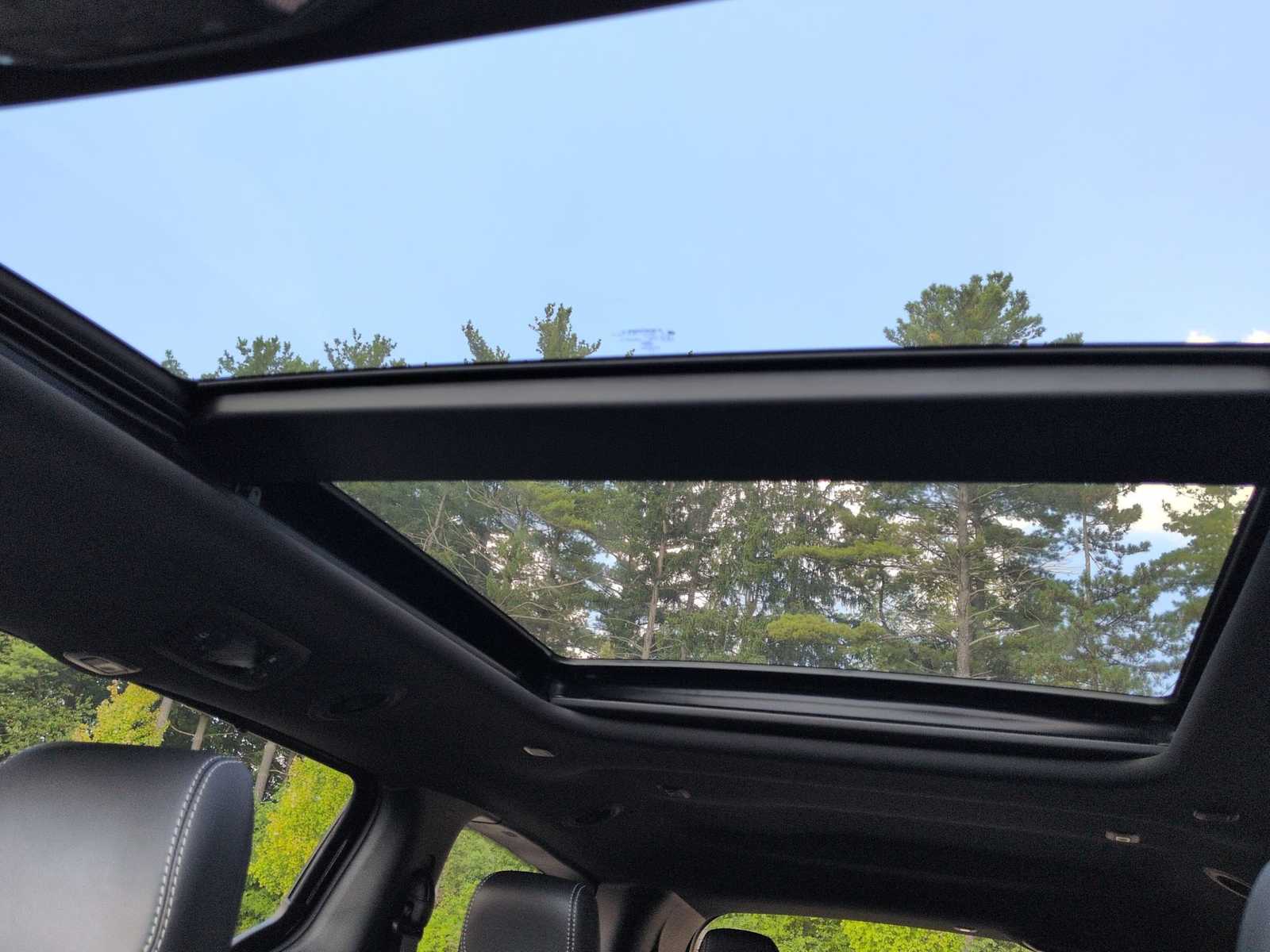 Thumbnail: 2026 Chrysler Pacifica - 20