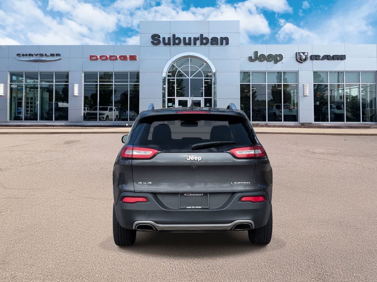 Thumbnail: 2017 Jeep Cherokee - 7