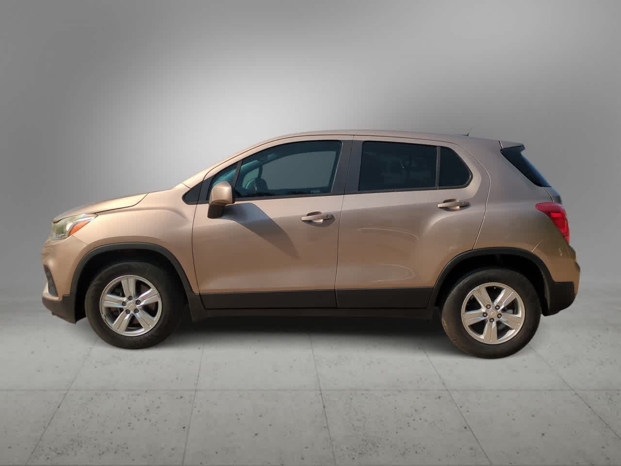 Thumbnail: 2018 Chevrolet Trax - 5