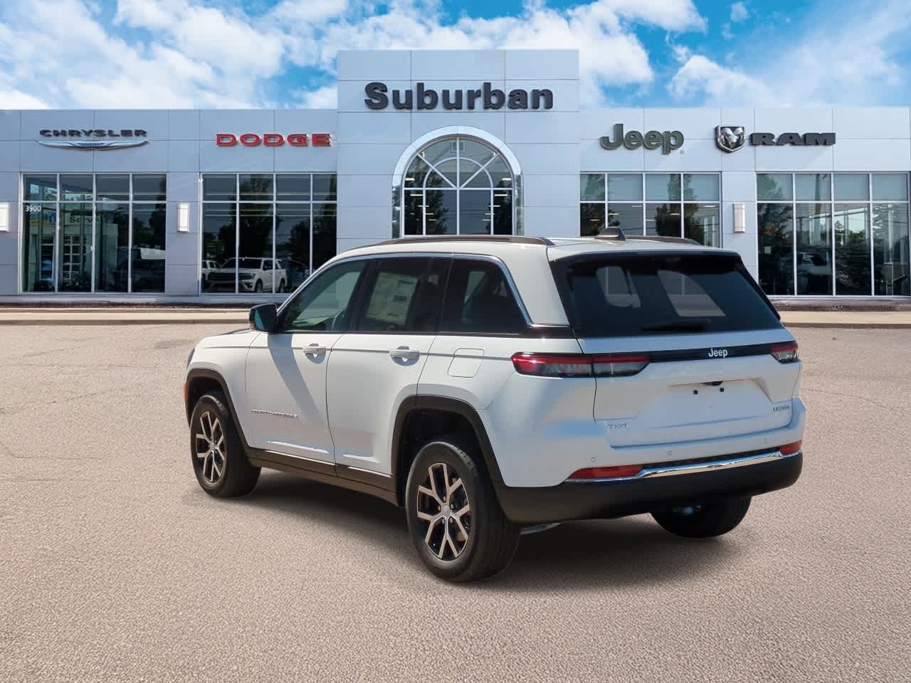 Thumbnail: 2025 Jeep Grand Cherokee - 6