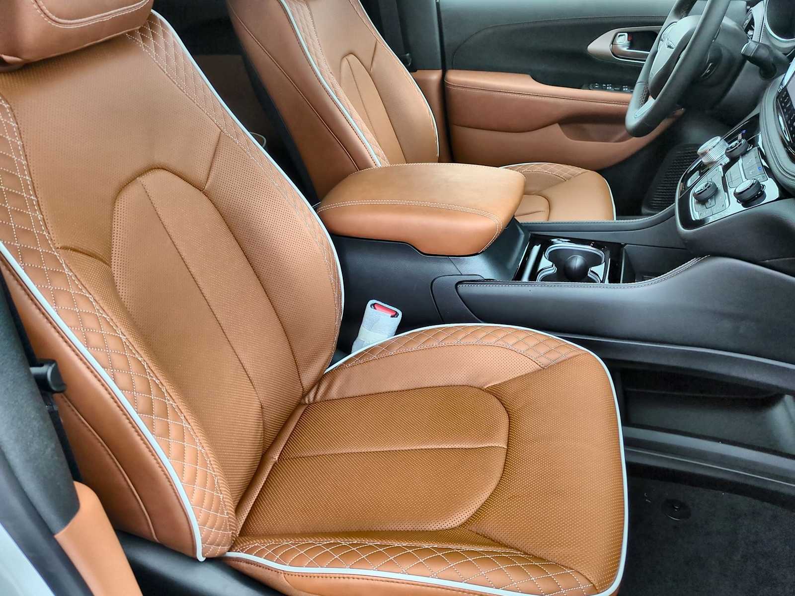 Thumbnail: 2026 Chrysler Pacifica - 23