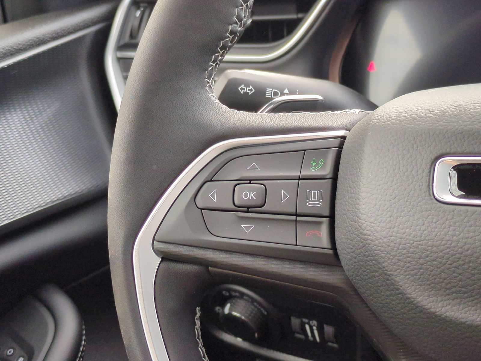 Thumbnail: 2025 Jeep Grand Cherokee - 23