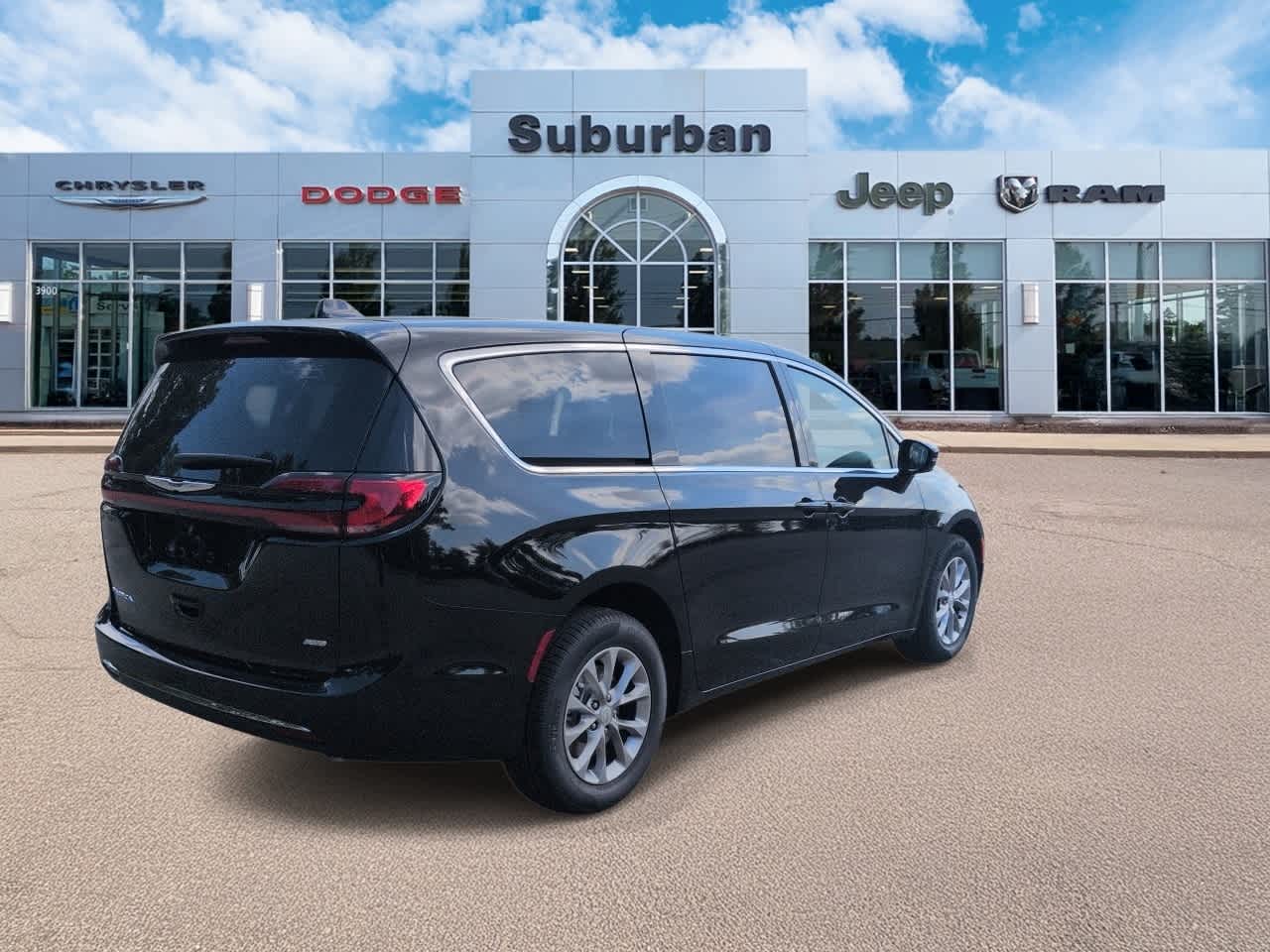 Thumbnail: 2026 Chrysler Pacifica - 8