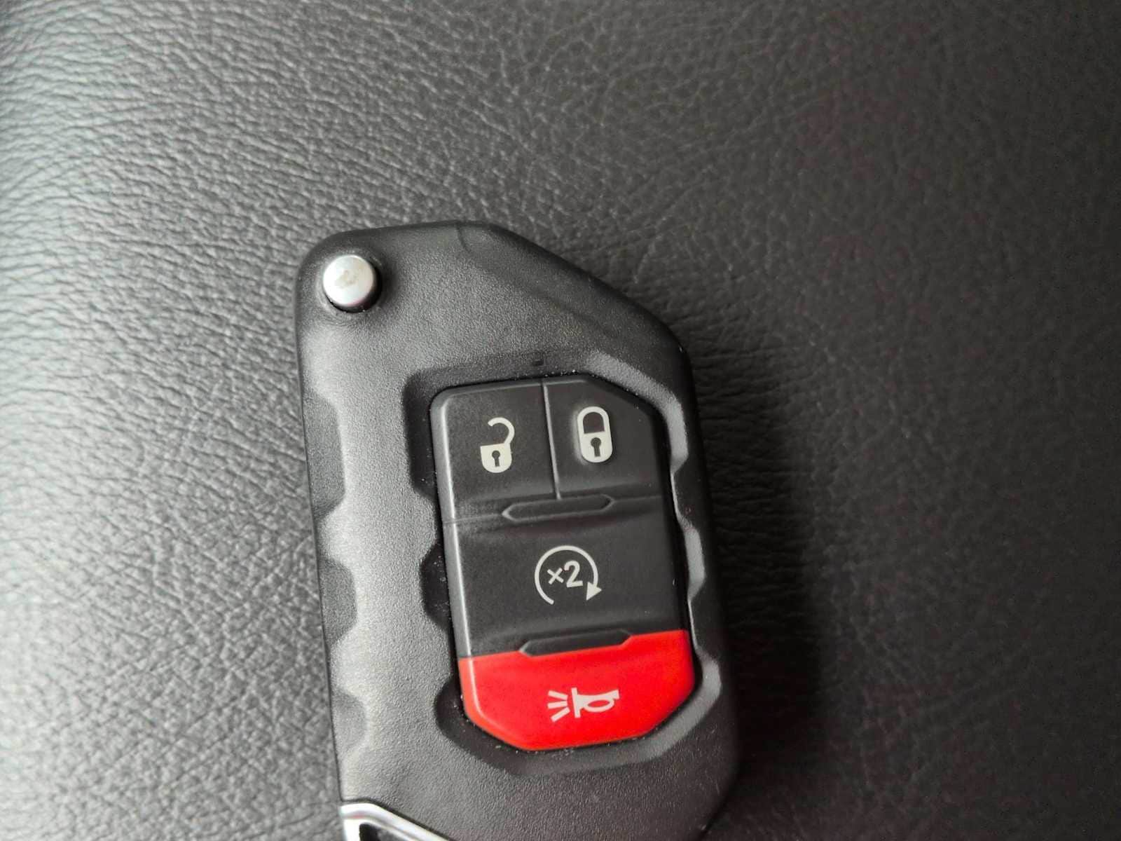 Thumbnail: 2021 Jeep Wrangler - 36