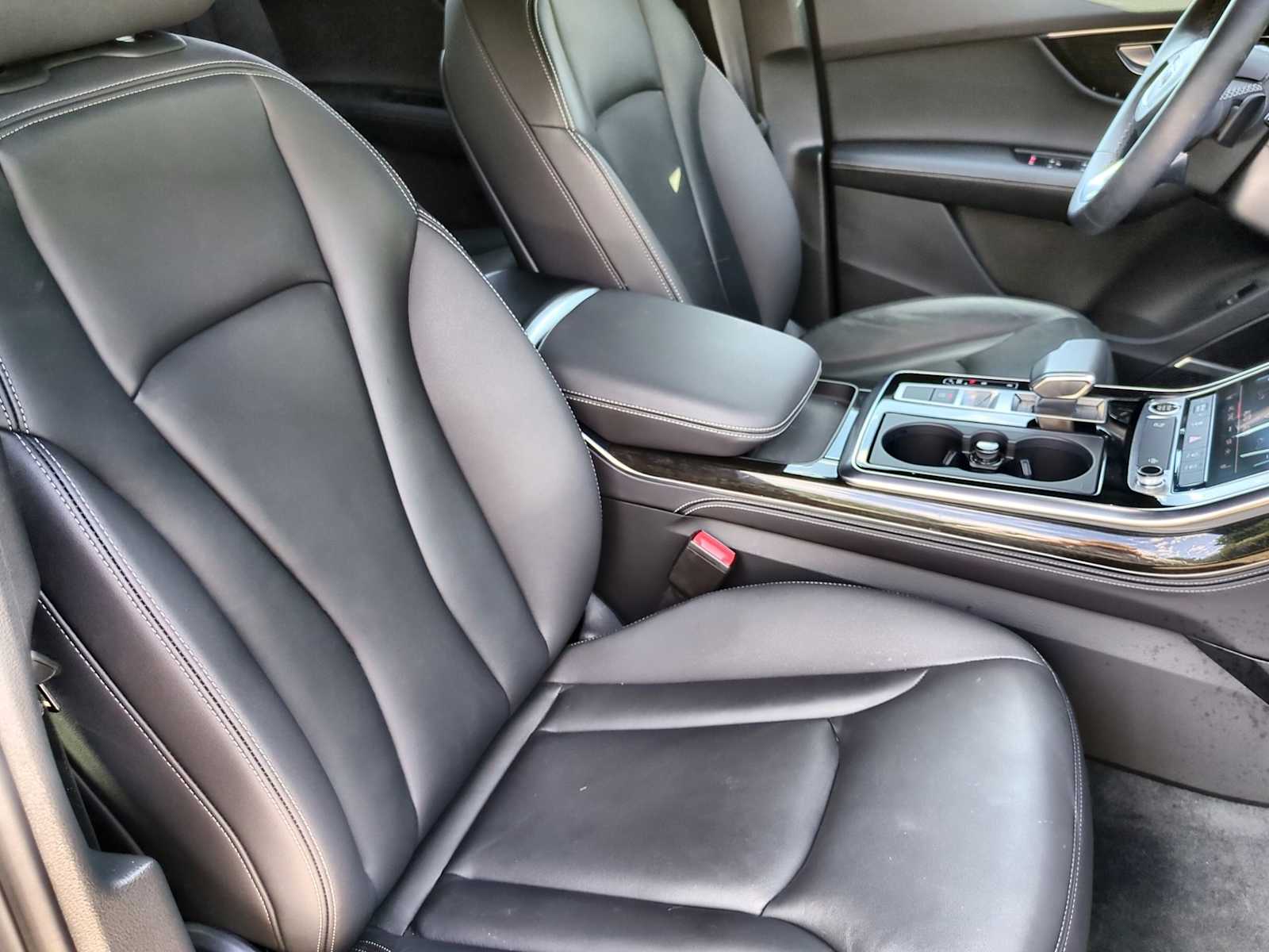 Thumbnail: 2025 Audi Q7 - 23