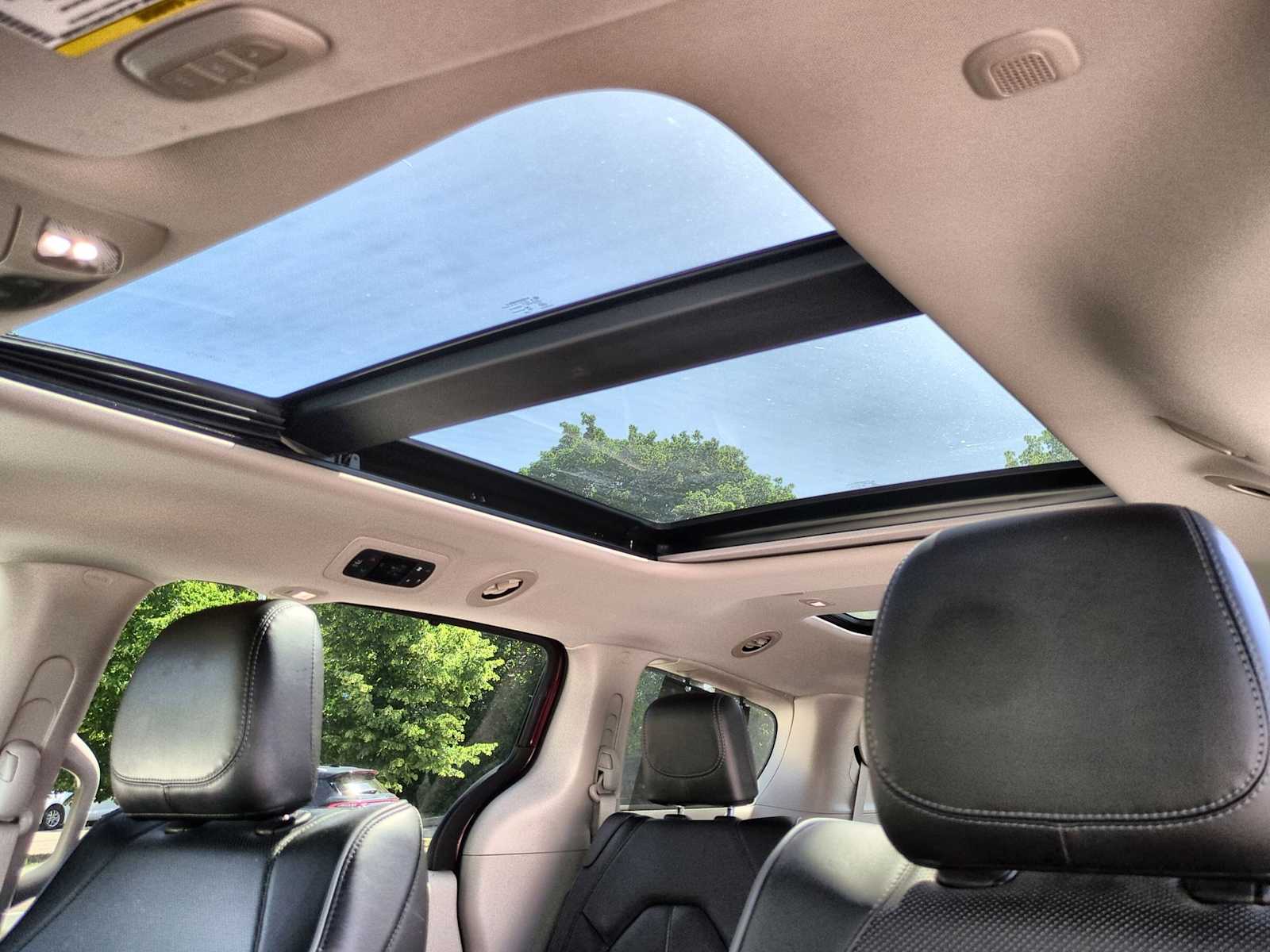 Thumbnail: 2020 Chrysler Pacifica - 20