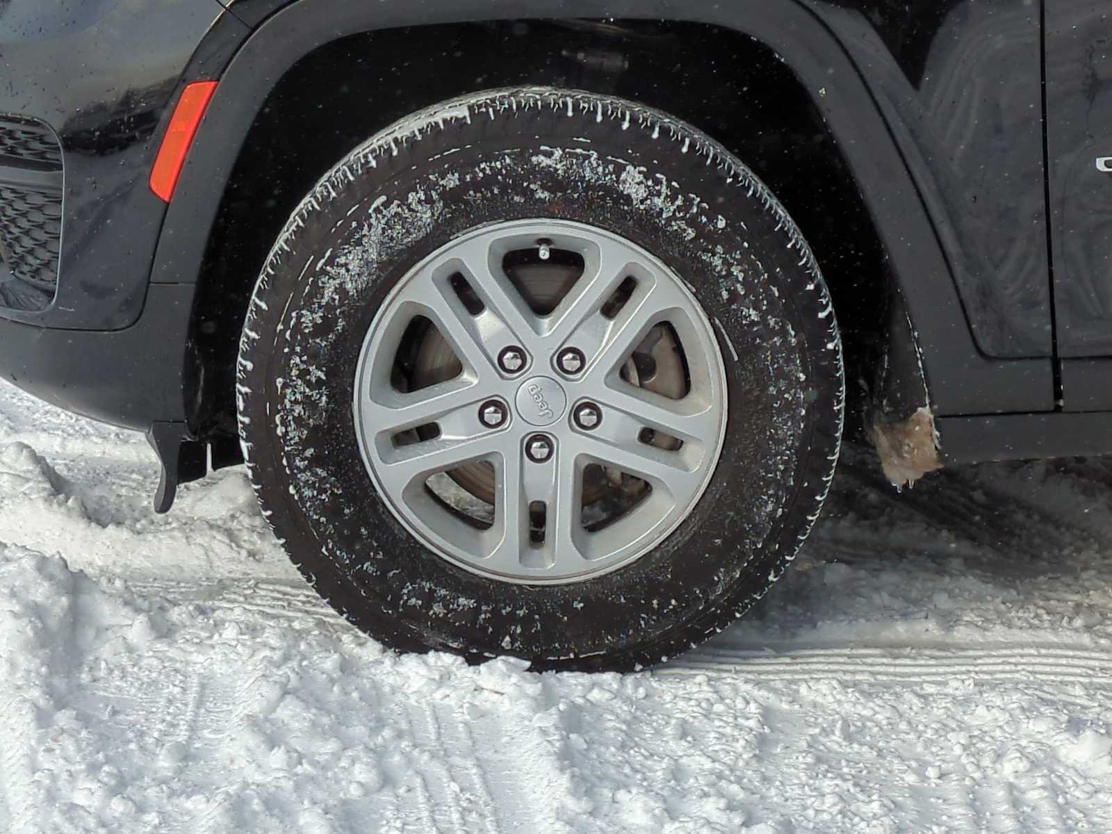 Thumbnail: 2025 Jeep Grand Cherokee - 13