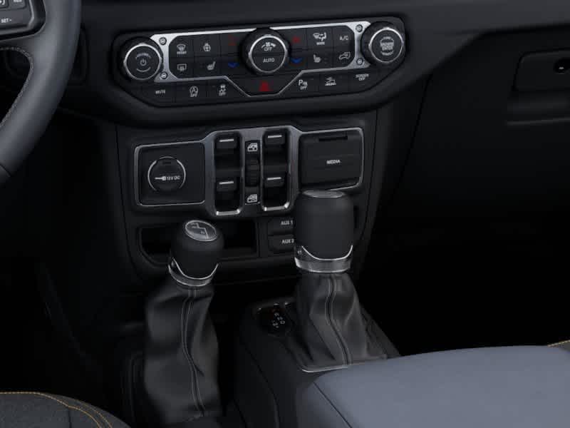 Thumbnail: 2026 Jeep Gladiator - 21