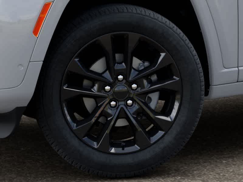 Thumbnail: 2026 Jeep Grand Cherokee L - 8