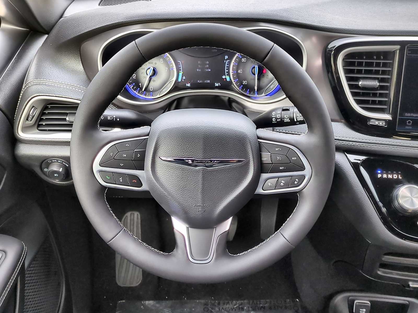 Thumbnail: 2026 Chrysler Pacifica - 24