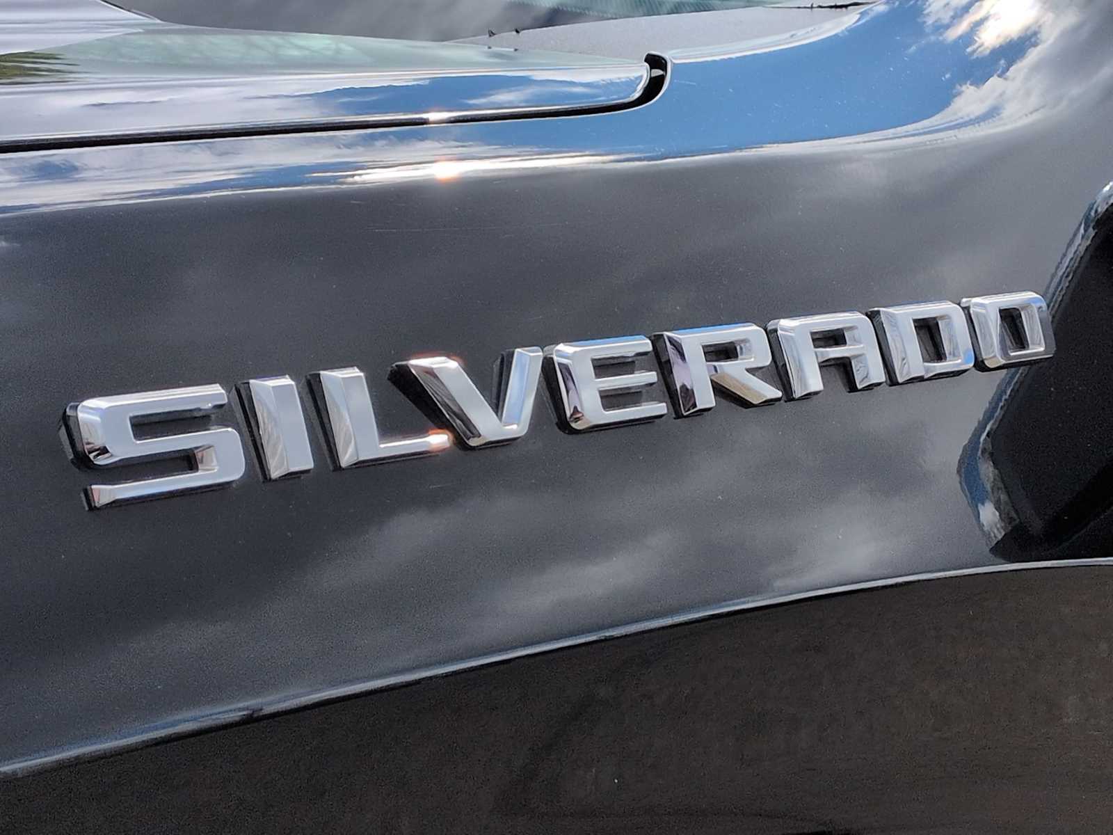 Thumbnail: 2020 Chevrolet Silverado 1500 - 12