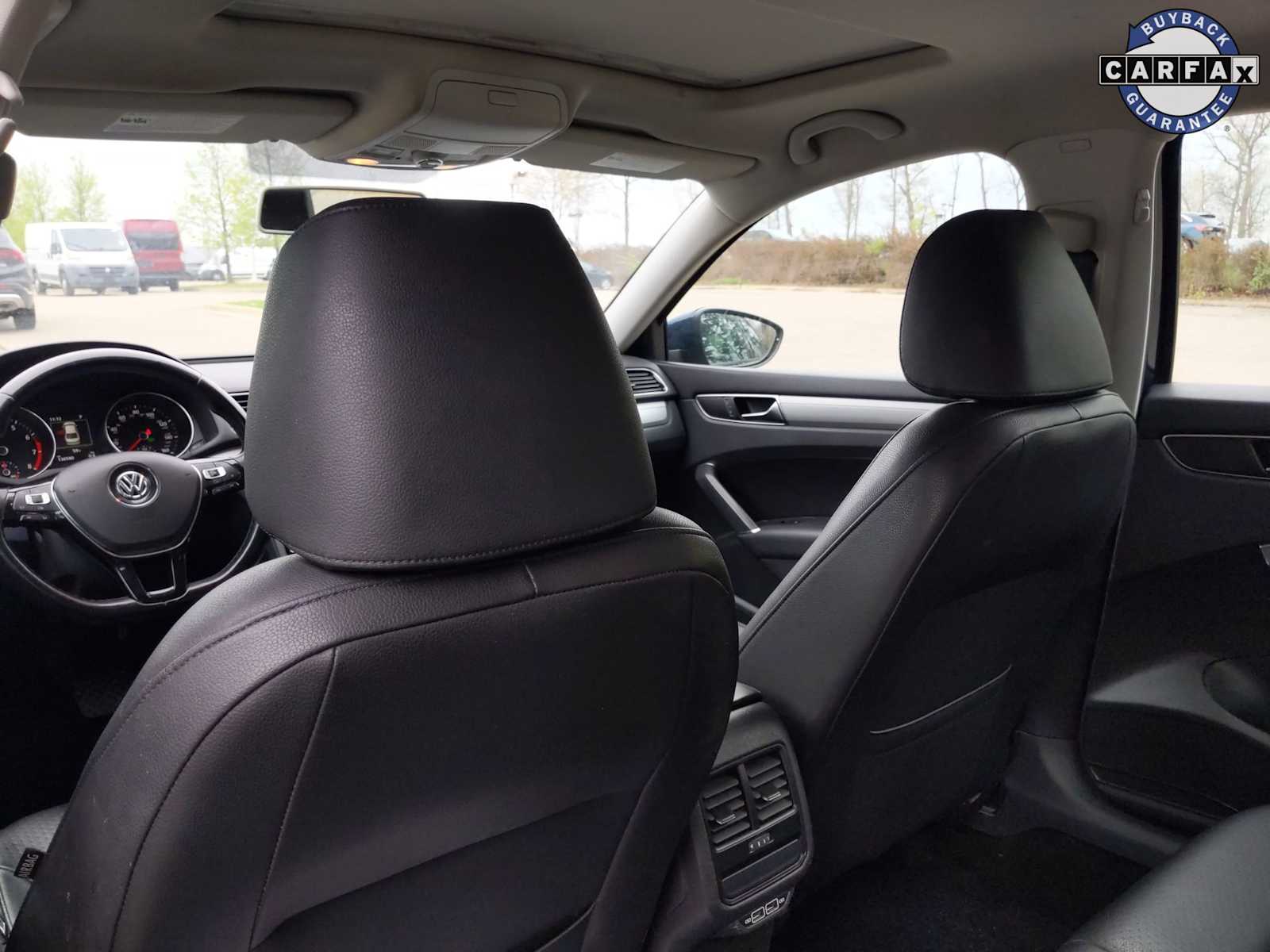 Thumbnail: 2019 Volkswagen Passat - 18