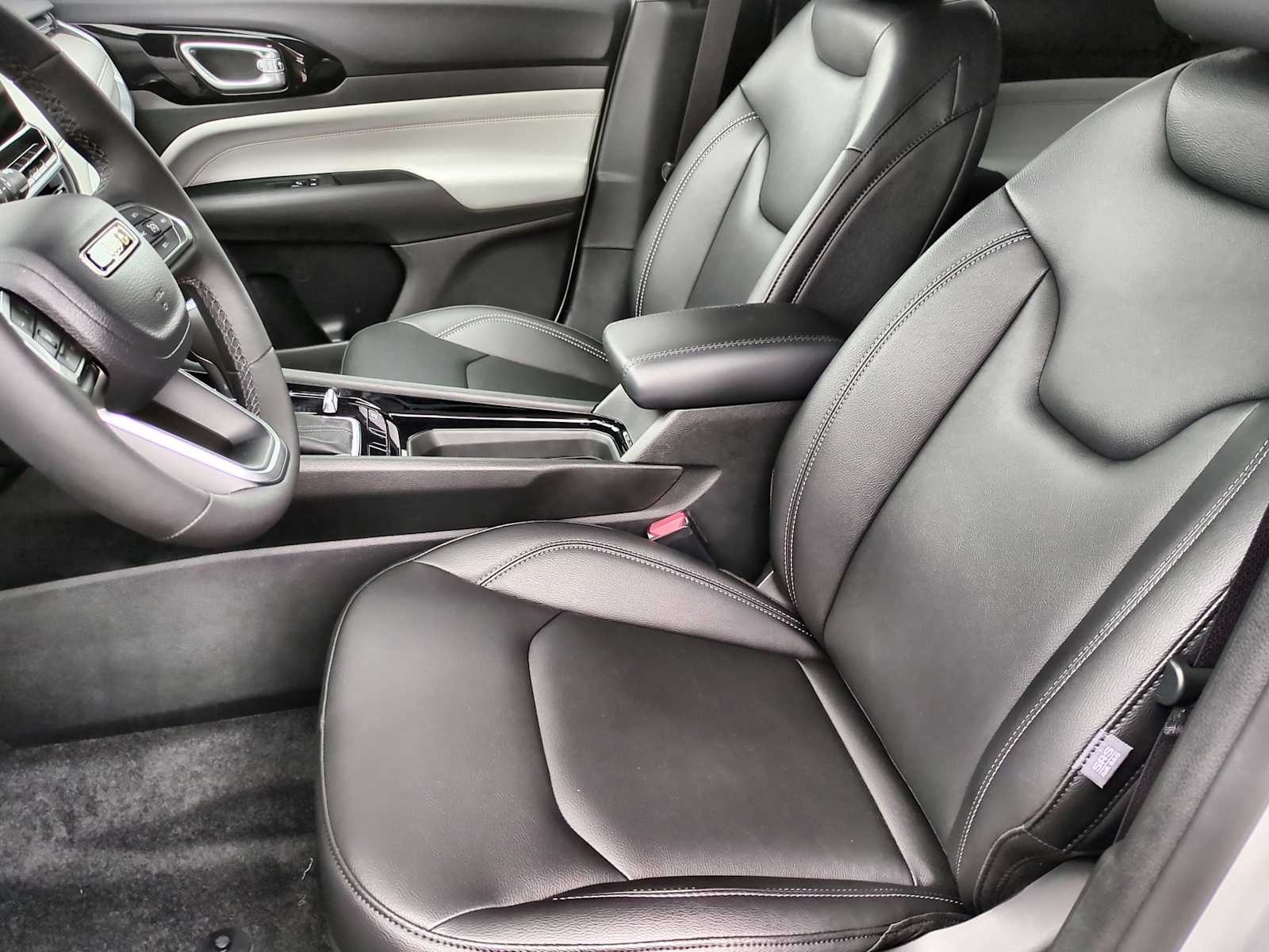 Thumbnail: 2026 Jeep Compass - 16