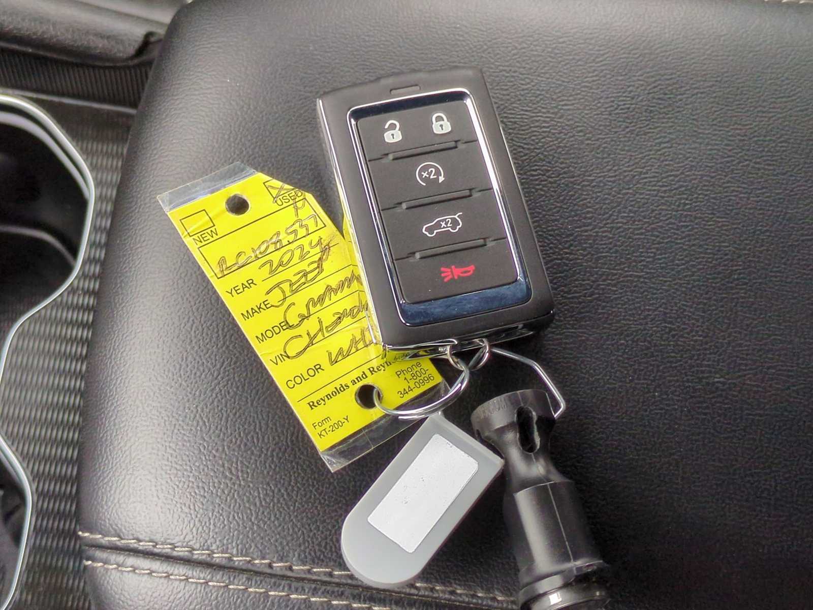 Thumbnail: 2024 Jeep Grand Cherokee - 33