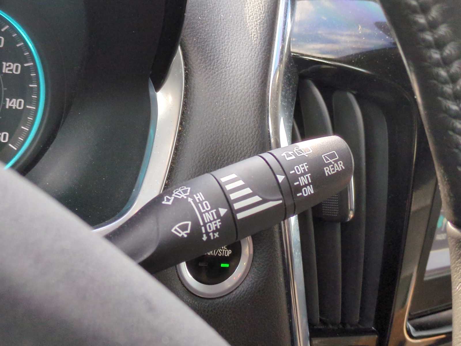 Thumbnail: 2018 Chevrolet Traverse - 27