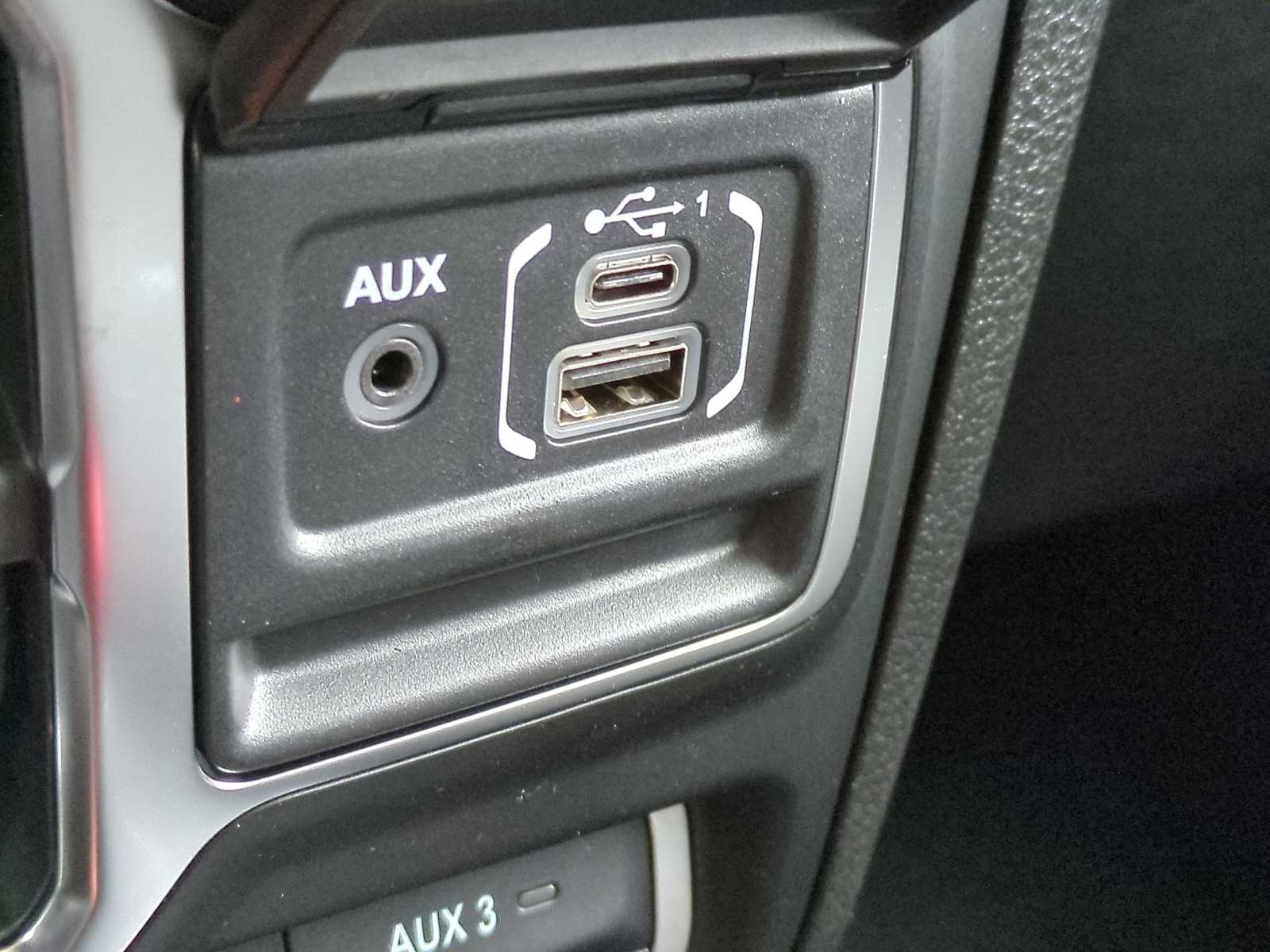 Thumbnail: 2026 Jeep Wrangler - 39