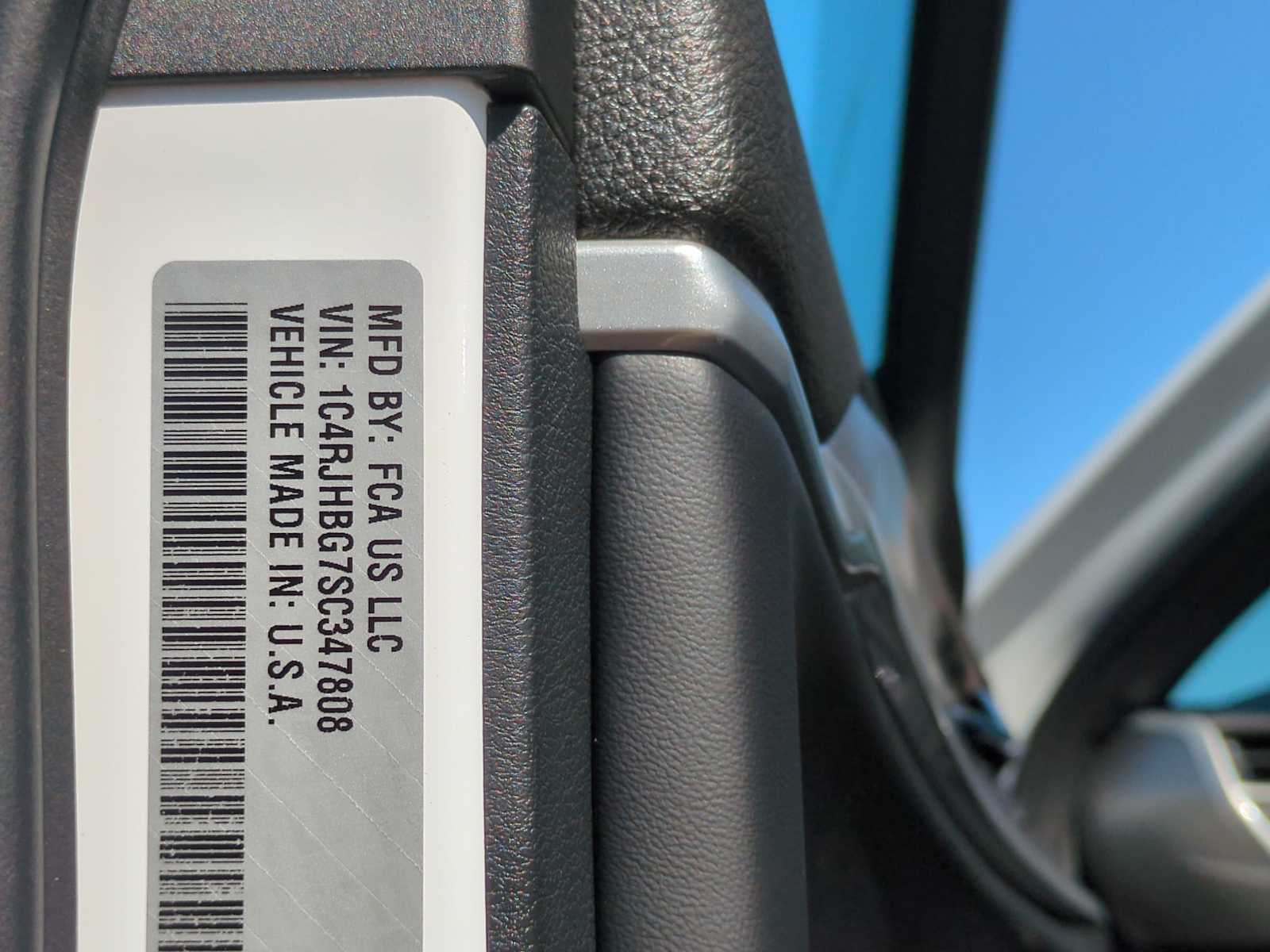 Thumbnail: 2025 Jeep Grand Cherokee - 38