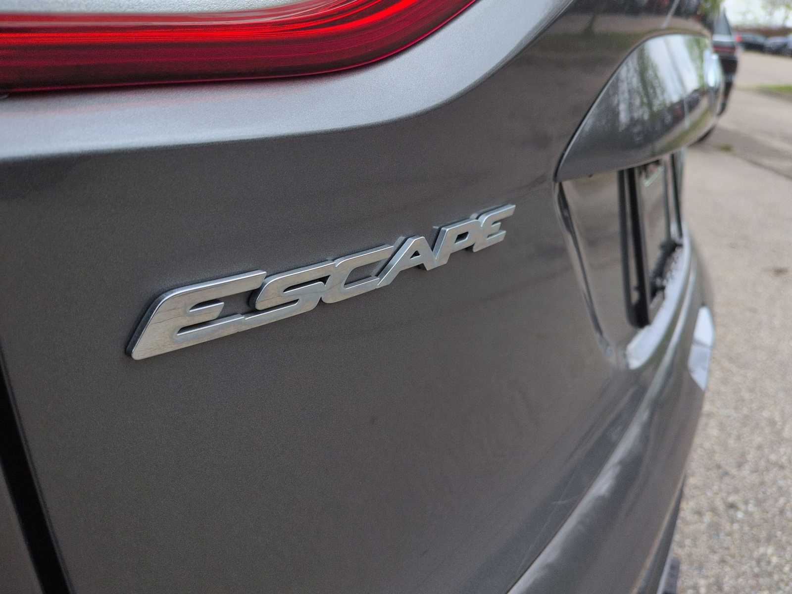 Thumbnail: 2014 Ford Escape - 13