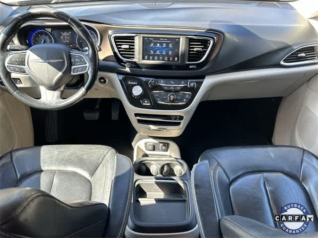 2019 Chrysler Pacifica Touring 14